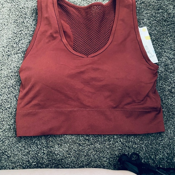 Zella. Sports Bra, M, Burgundy Port - Picture 5 of 5